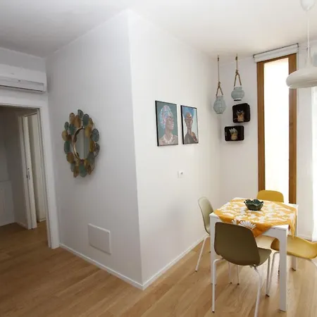 Appartement Albamare *